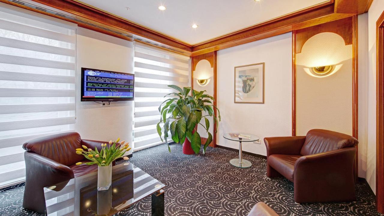 Hotel Am Schelztor Esslingen am Neckar Ngoại thất bức ảnh